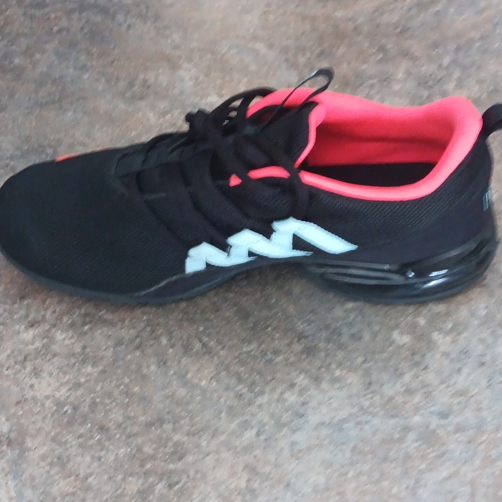 Puma Womens Riaze Prowl 9 - Picture 2 of 5